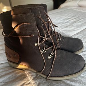 The North Face Women’s Leather Boots